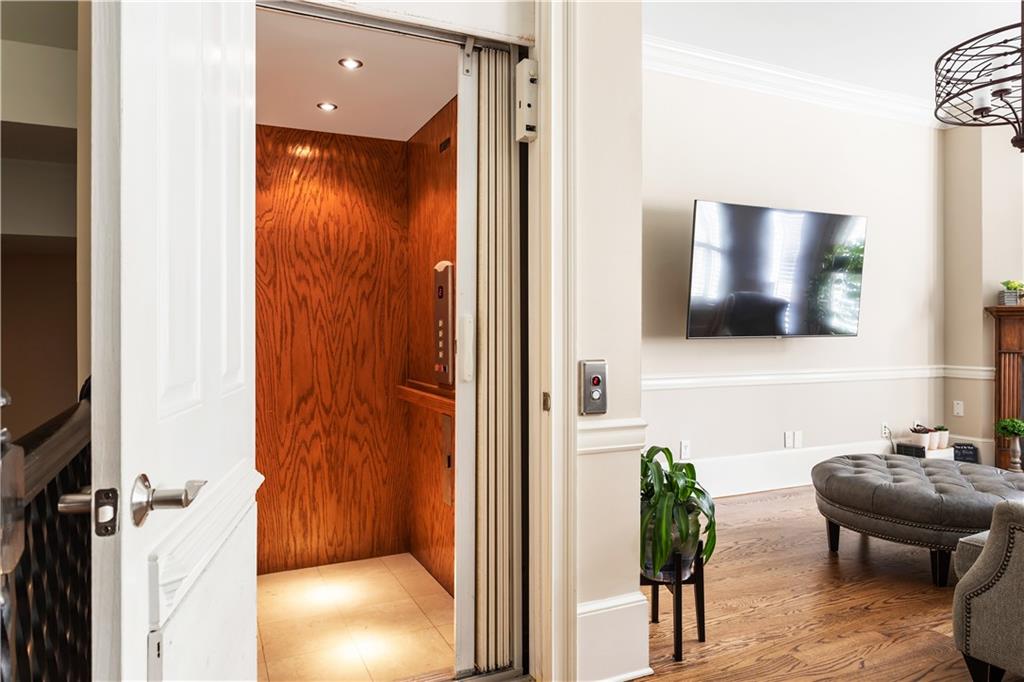 2130 Monhegan Way SE Unit 11