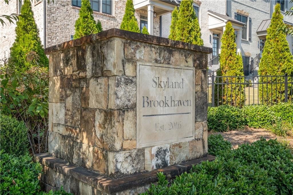 2468 Skyland Drive NE Unit 32