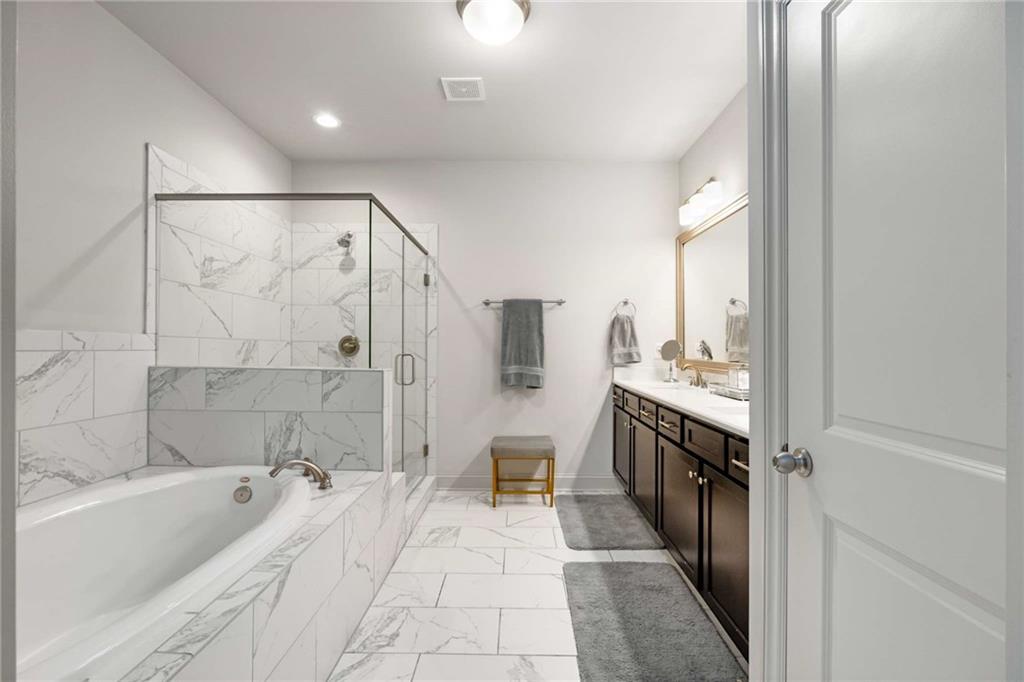 2468 Skyland Drive NE Unit 32