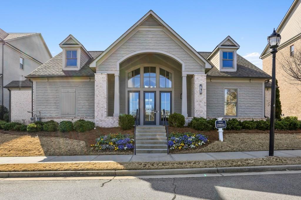 2468 Skyland Drive NE Unit 32