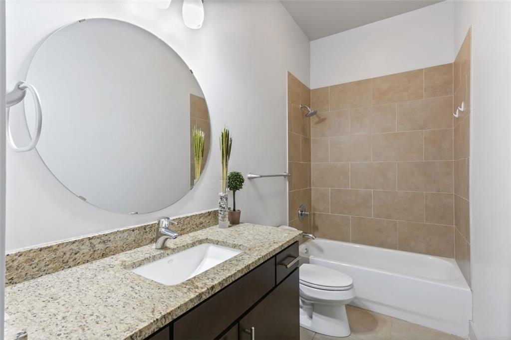 200 N Highland Avenue NE Unit 202