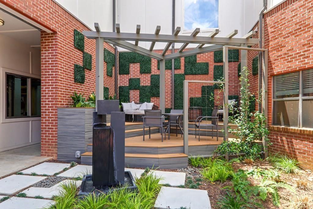 200 N Highland Avenue NE Unit 202