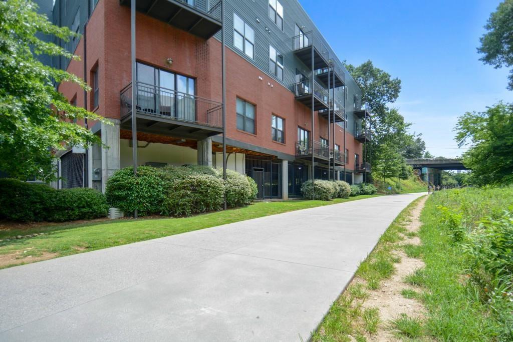 200 N Highland Avenue NE Unit 202