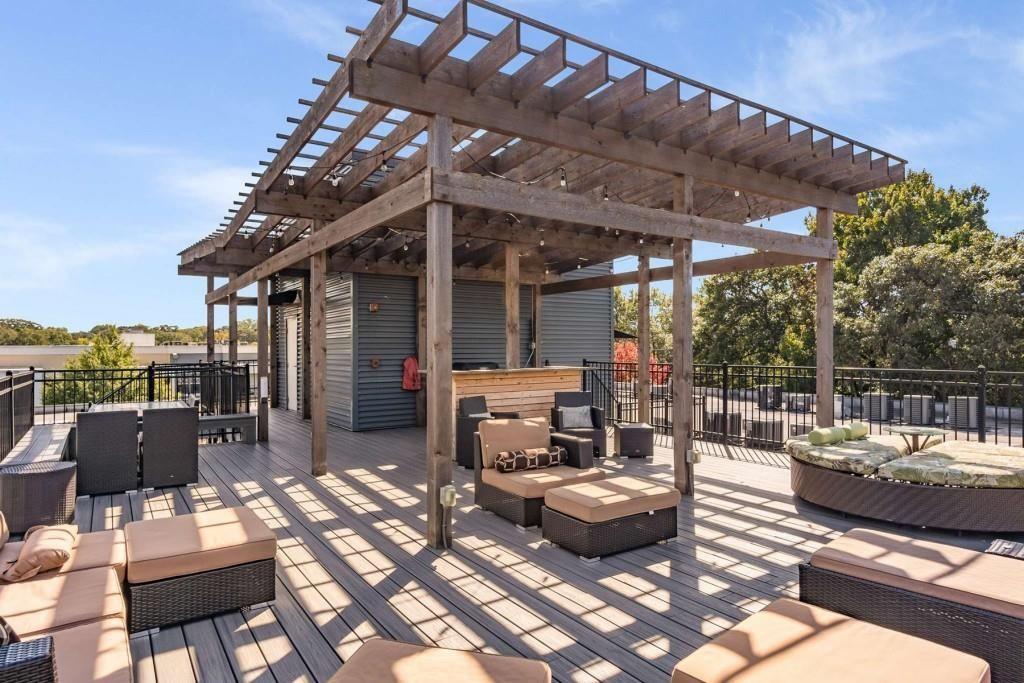 200 N Highland Avenue NE Unit 202