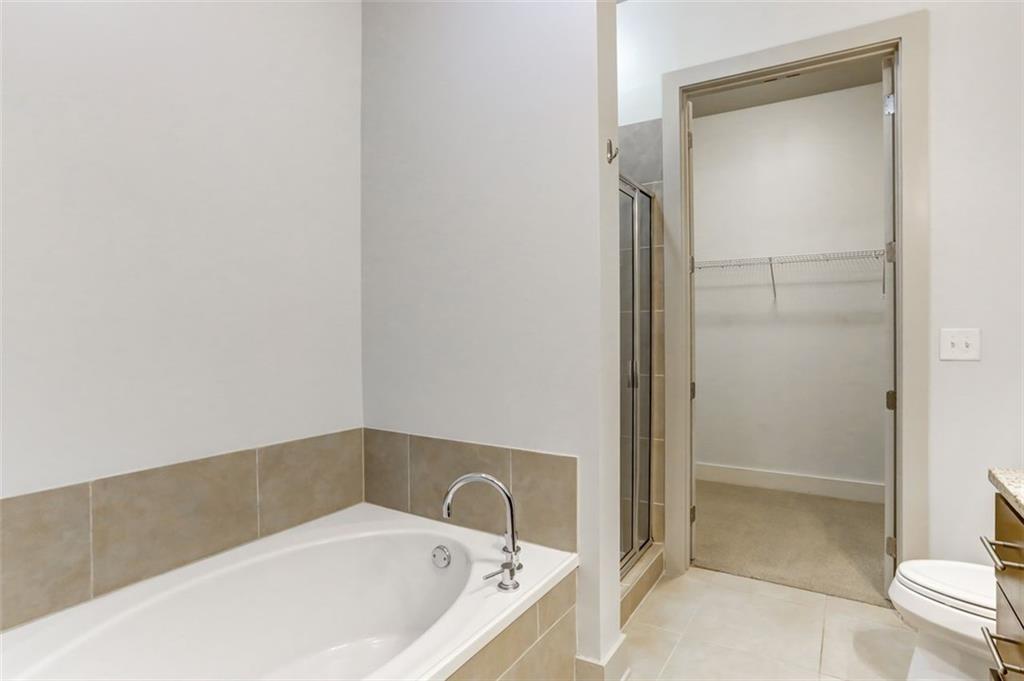 200 N Highland Avenue NE Unit 202