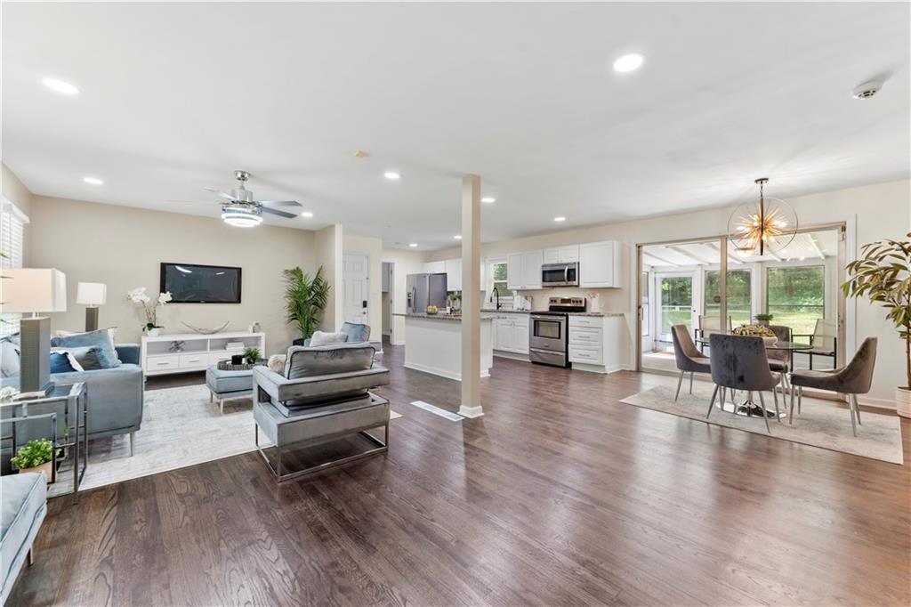 3263 Dodson Drive