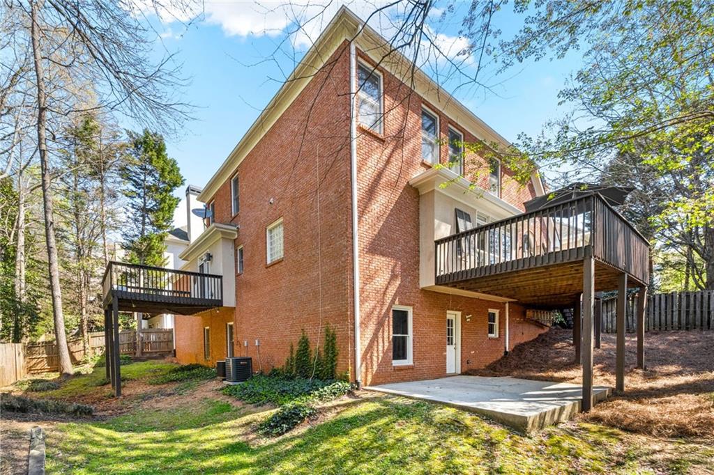 2022 Lenox Cove Circle NE