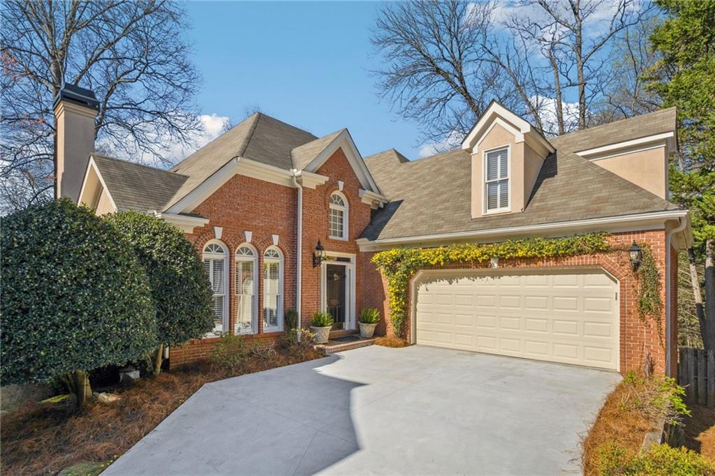 2022 Lenox Cove Circle NE