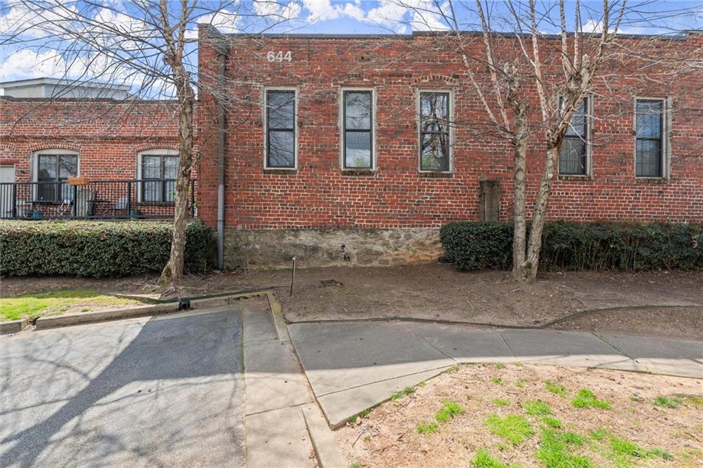 644 Wells Street SW Unit 8
