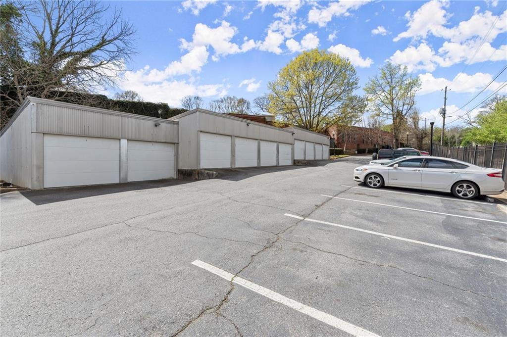 644 Wells Street SW Unit 8