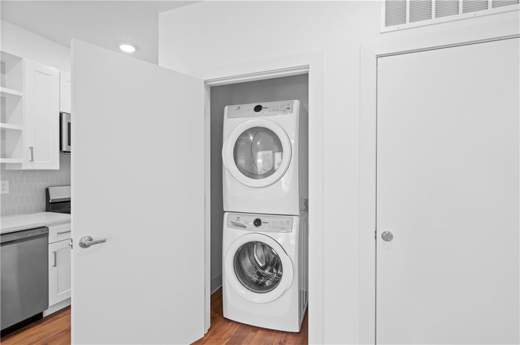 456 Flat Shoals Avenue SE Unit 302