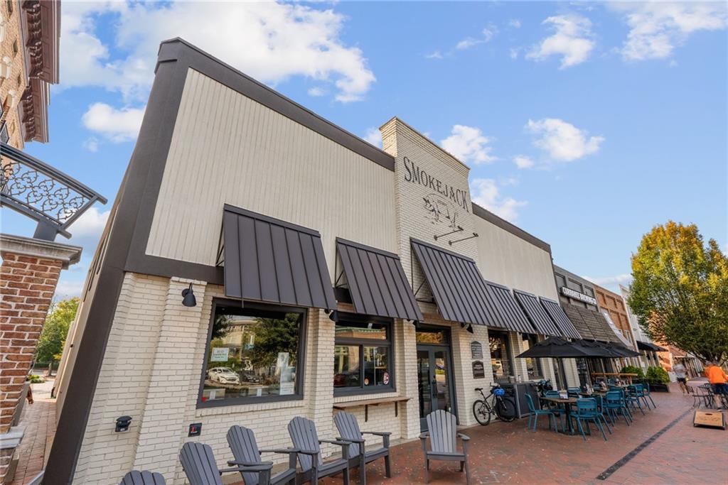 785 Westwind Lane