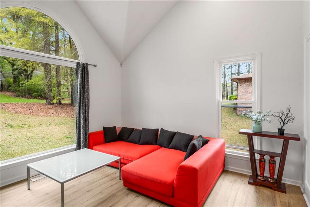 7275 Oswego Trail