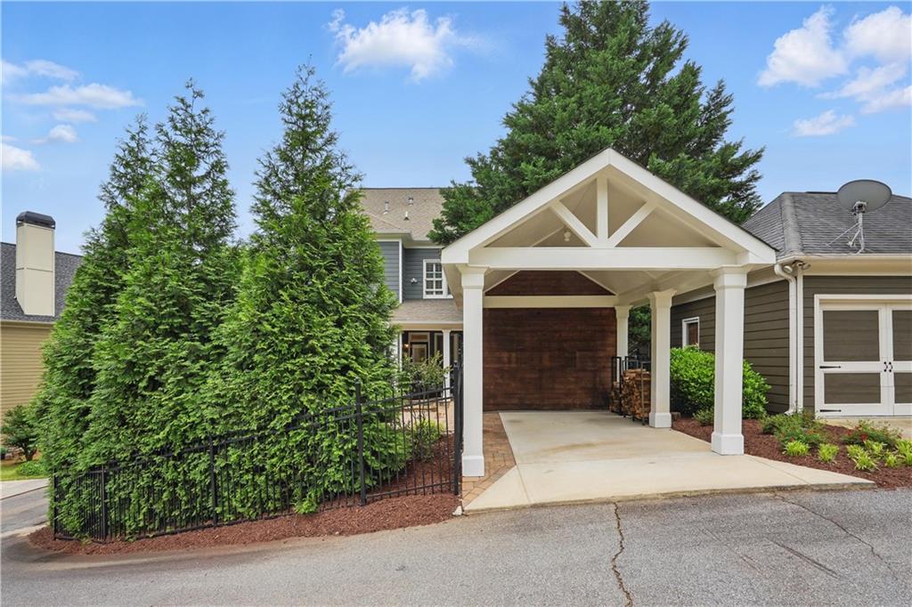 1456 Hedgewood Lane NW