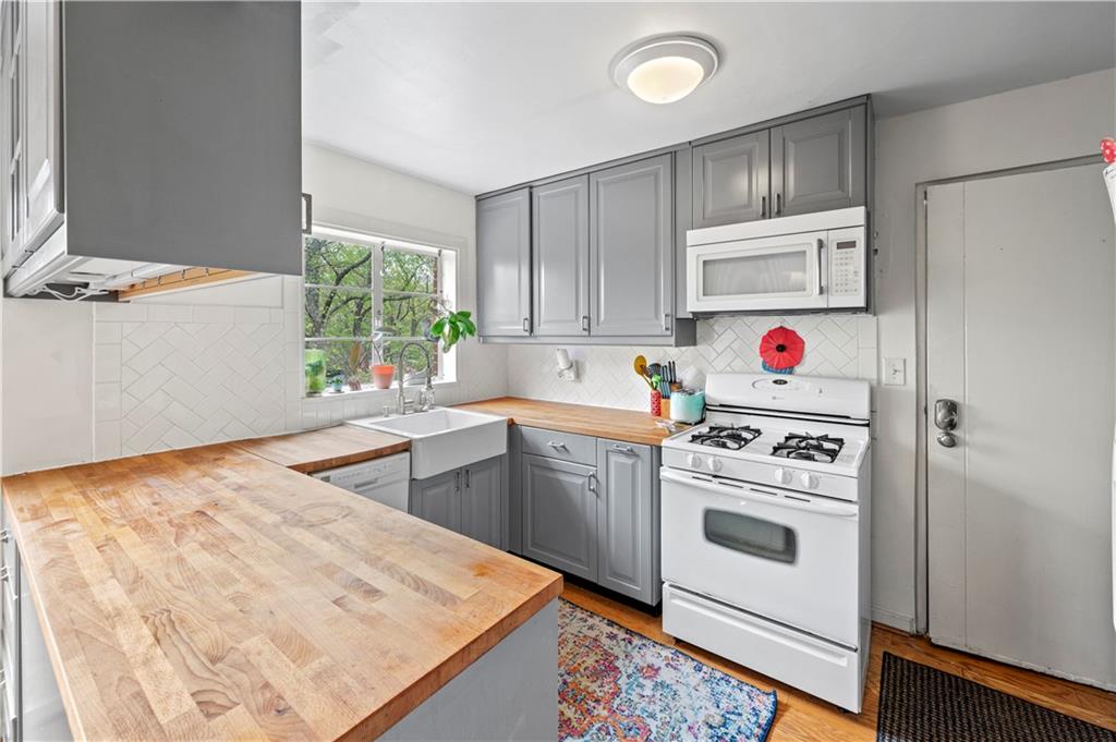1380 Chalmette Drive NE Unit 3
