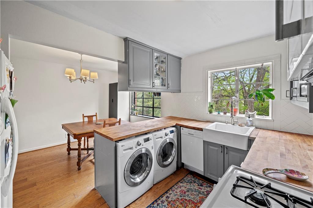 1380 Chalmette Drive NE Unit 3