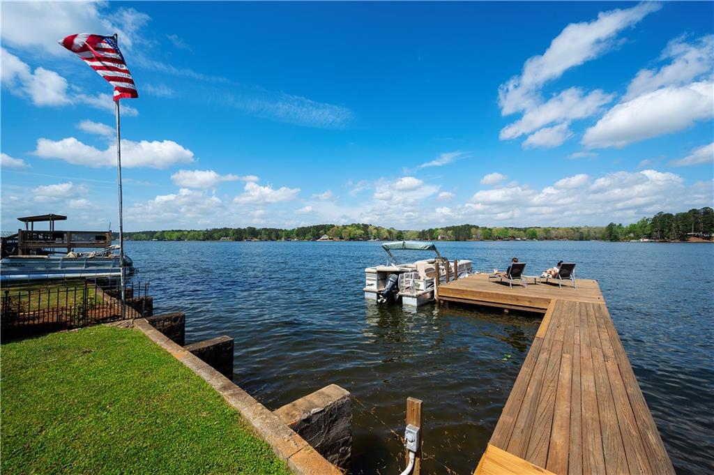 334 Lakeshore Drive