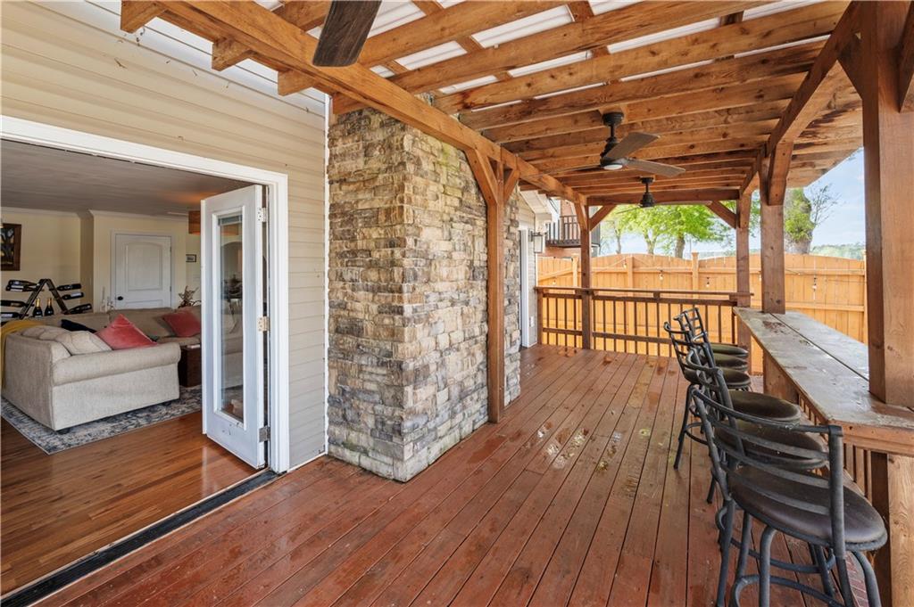334 Lakeshore Drive