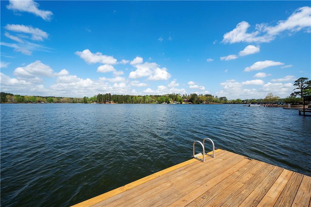 334 Lakeshore Drive