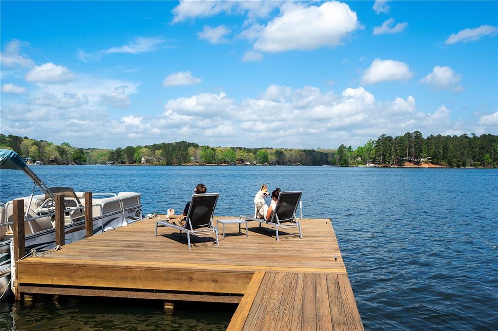 334 Lakeshore Drive