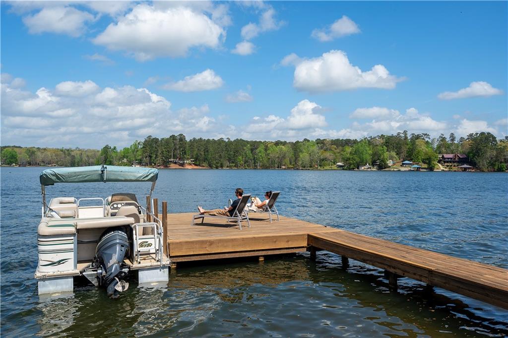 334 Lakeshore Drive