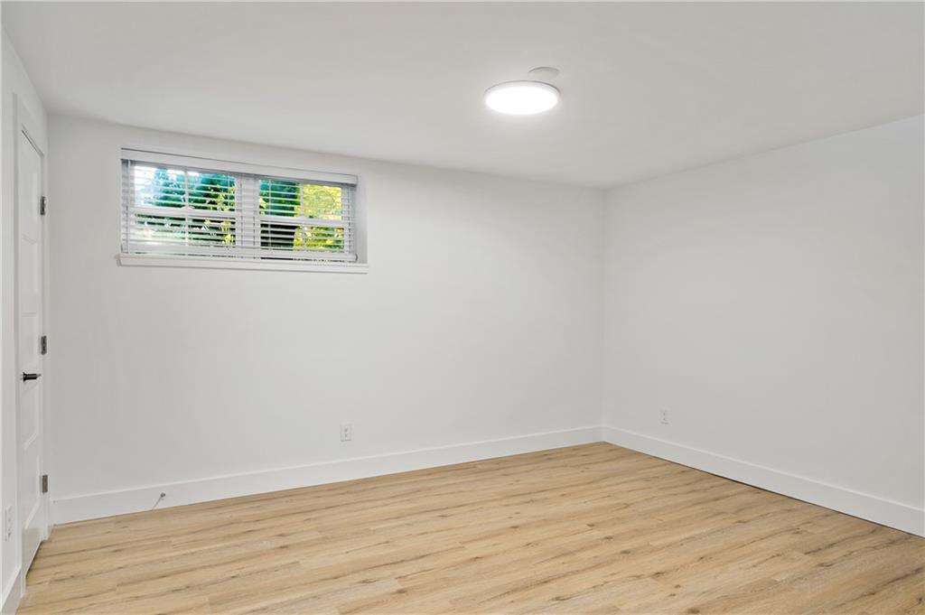 880 Saint Charles Avenue NE Unit 10