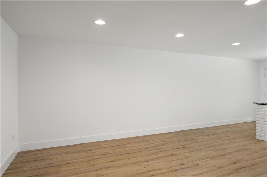880 Saint Charles Avenue NE Unit 10