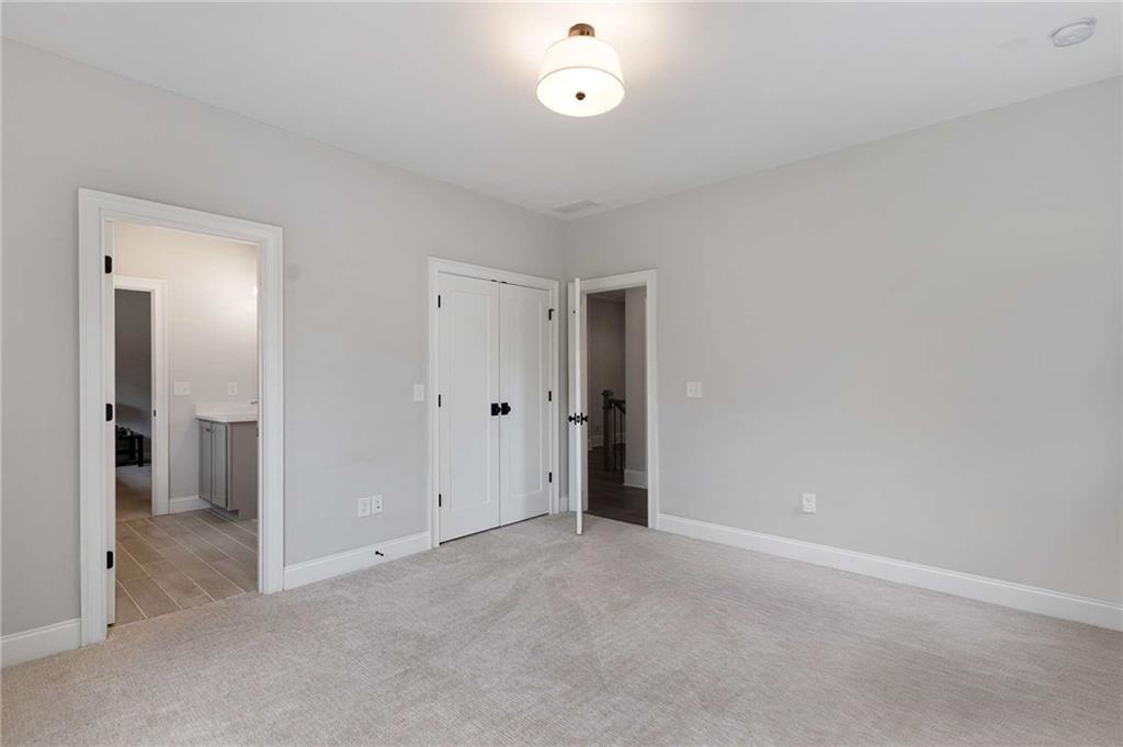 1911 Commons Circle