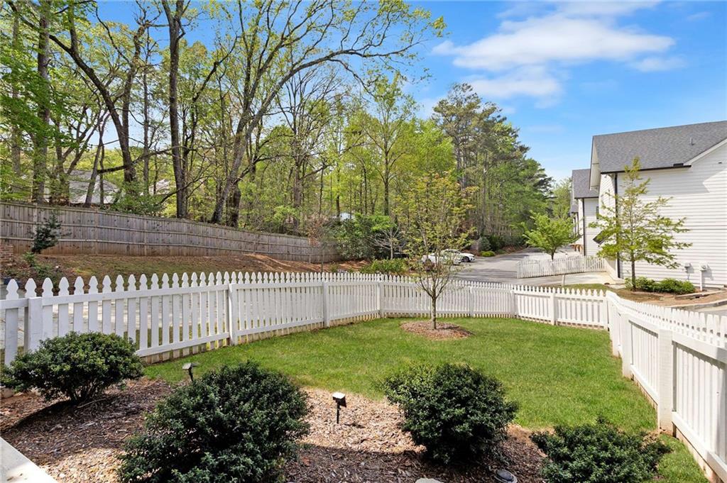 1911 Commons Circle