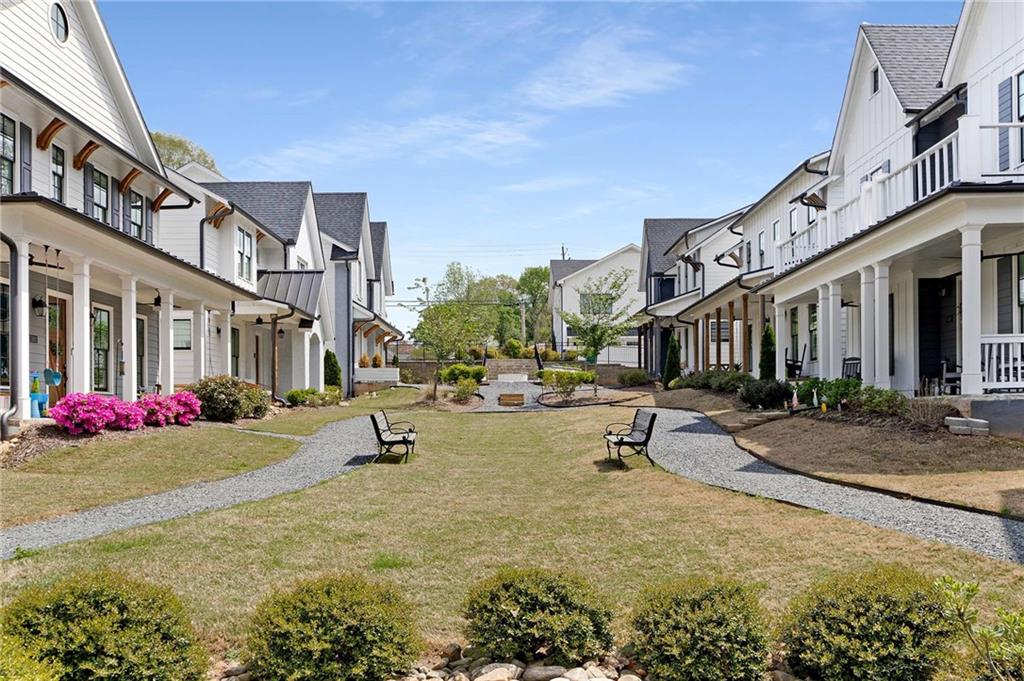 1911 Commons Circle