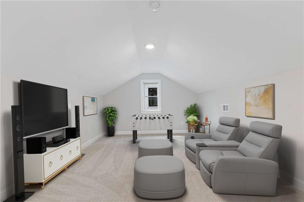 1911 Commons Circle