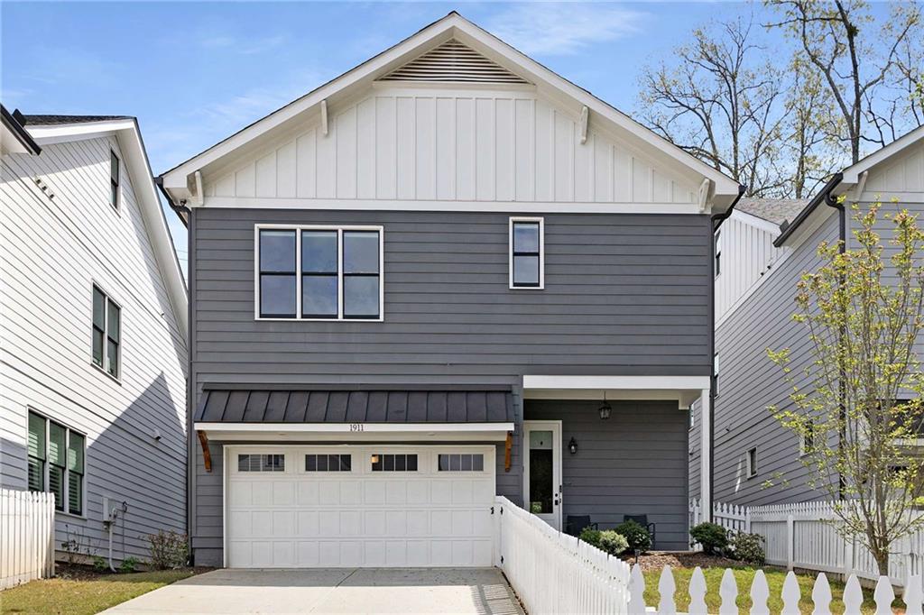 1911 Commons Circle