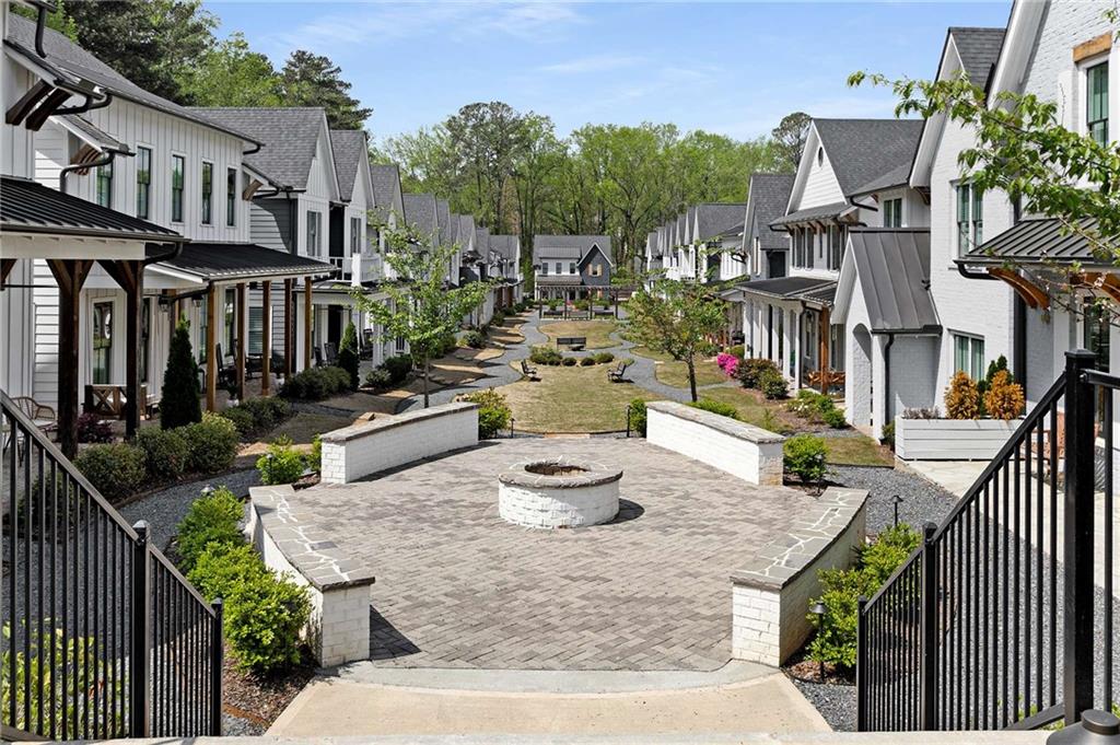 1911 Commons Circle