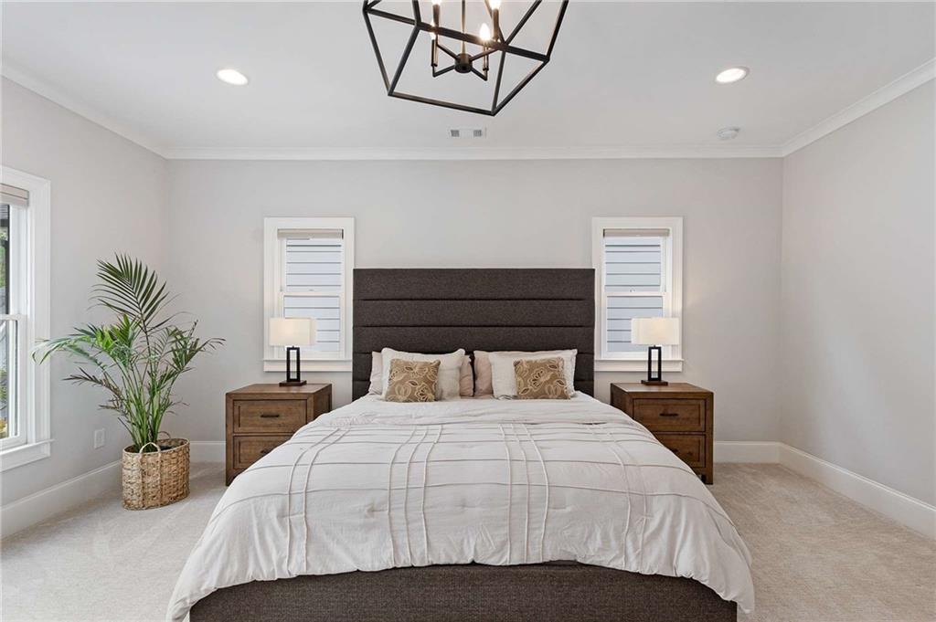 1911 Commons Circle