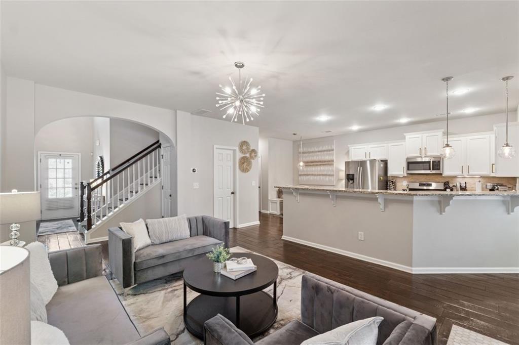 2894 Cross Creek Drive