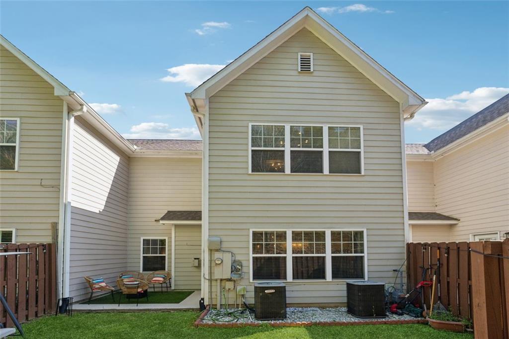 2894 Cross Creek Drive