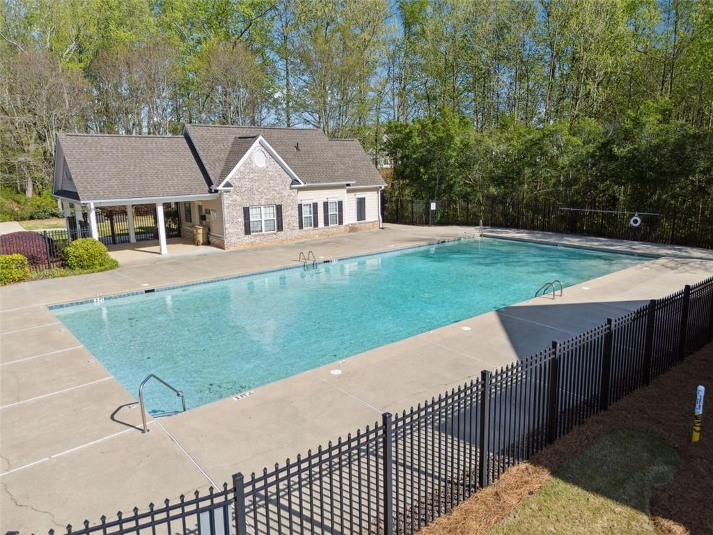 2894 Cross Creek Drive
