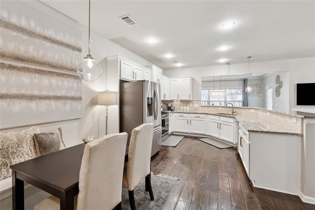 2894 Cross Creek Drive