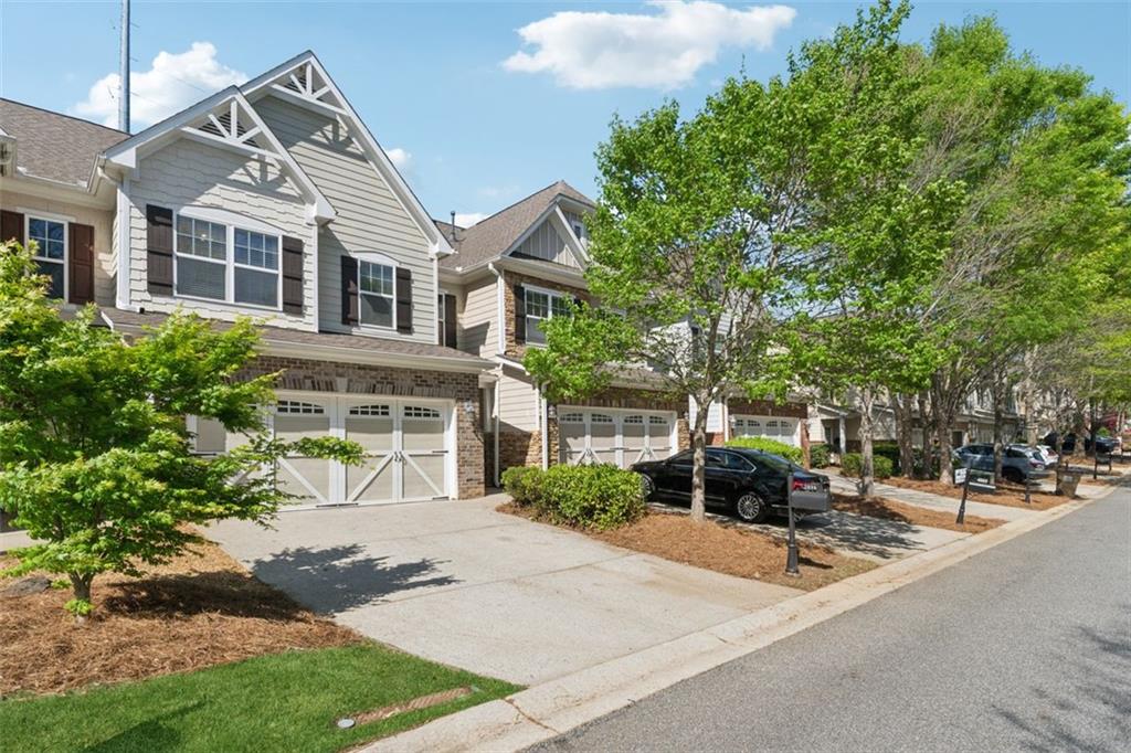 2894 Cross Creek Drive