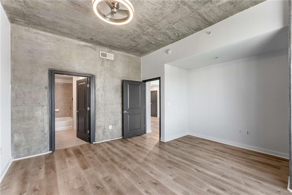 860 Peachtree Street NE Unit 2118