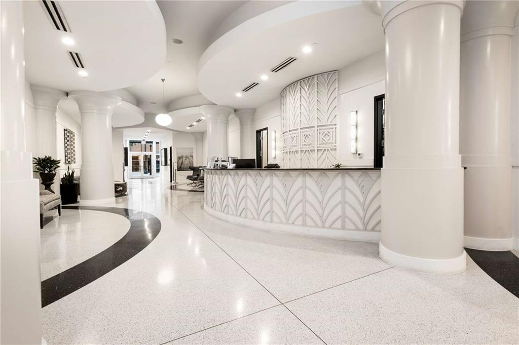 860 Peachtree Street NE Unit 2118