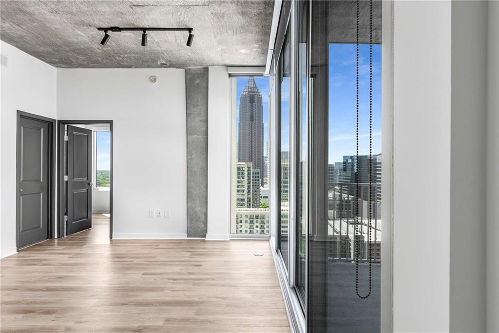 860 Peachtree Street NE Unit 2118