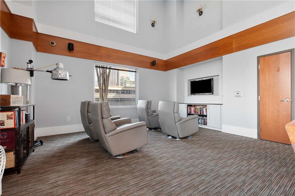 860 Peachtree Street NE Unit 2118