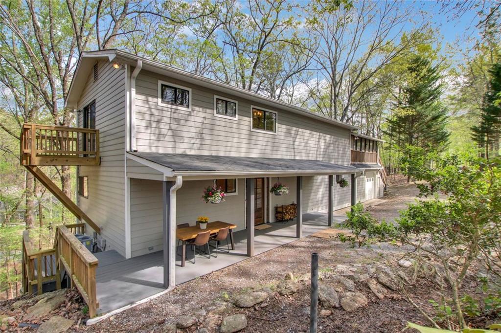 222 WHITE EAGLE Drive