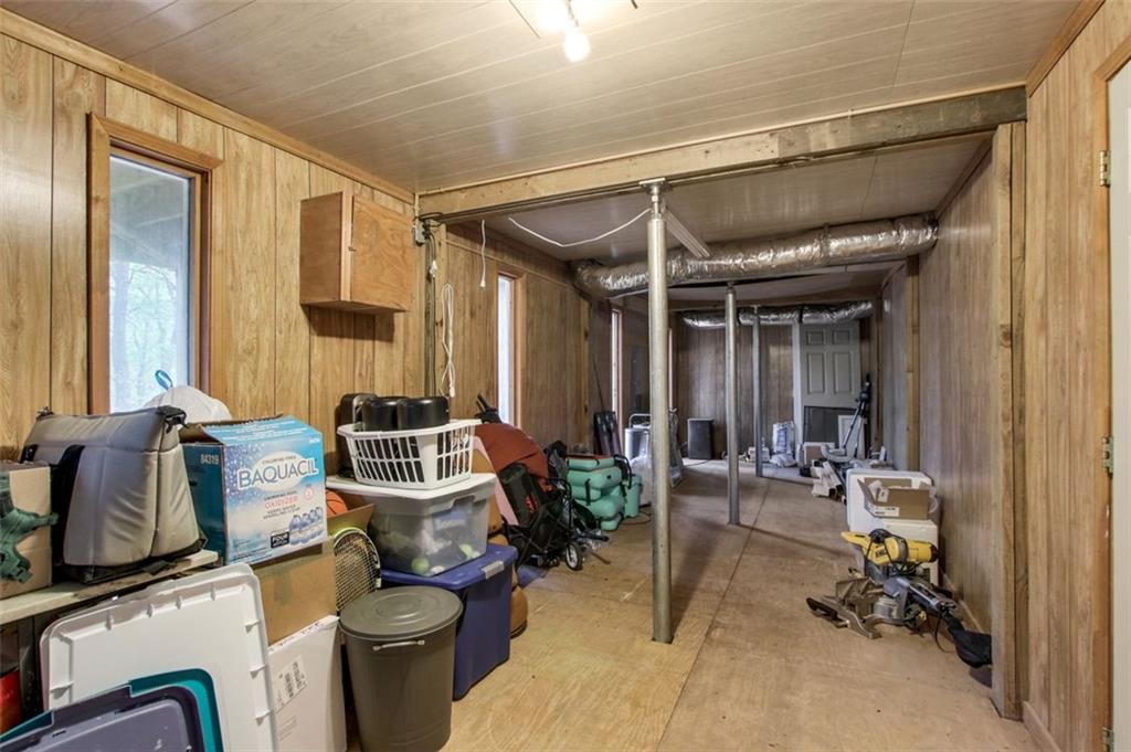 222 WHITE EAGLE Drive