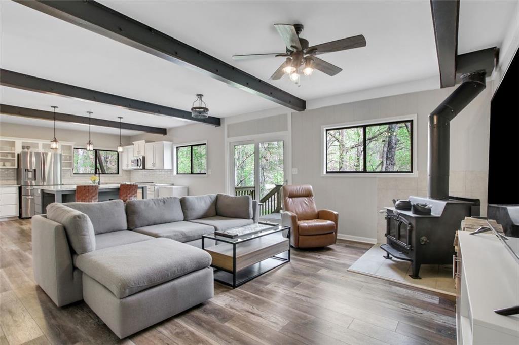 222 WHITE EAGLE Drive