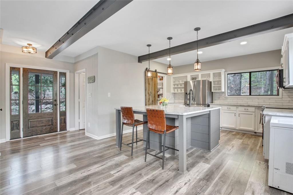 222 WHITE EAGLE Drive