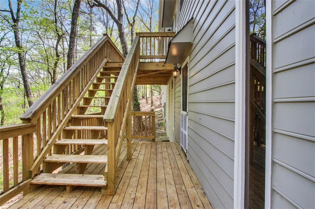 222 WHITE EAGLE Drive