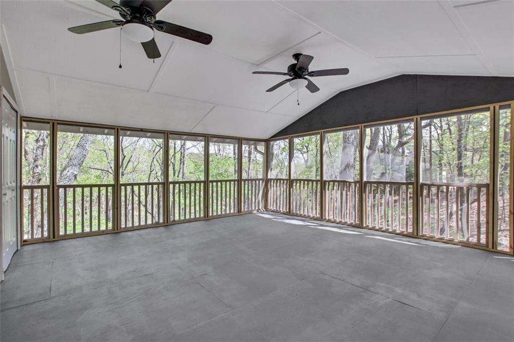 222 WHITE EAGLE Drive