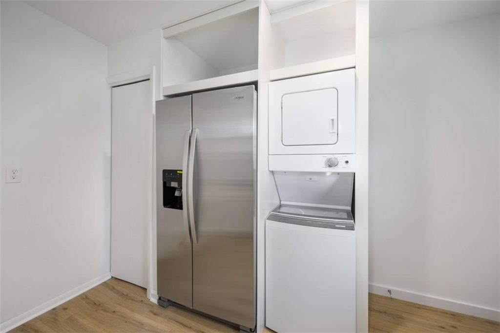 1170 Greenwich Street Unit 3